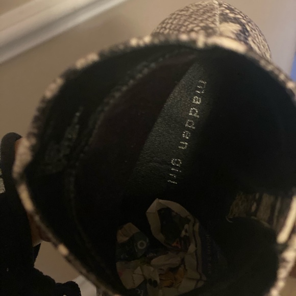 Ankle Boots - Picture 6 of 8